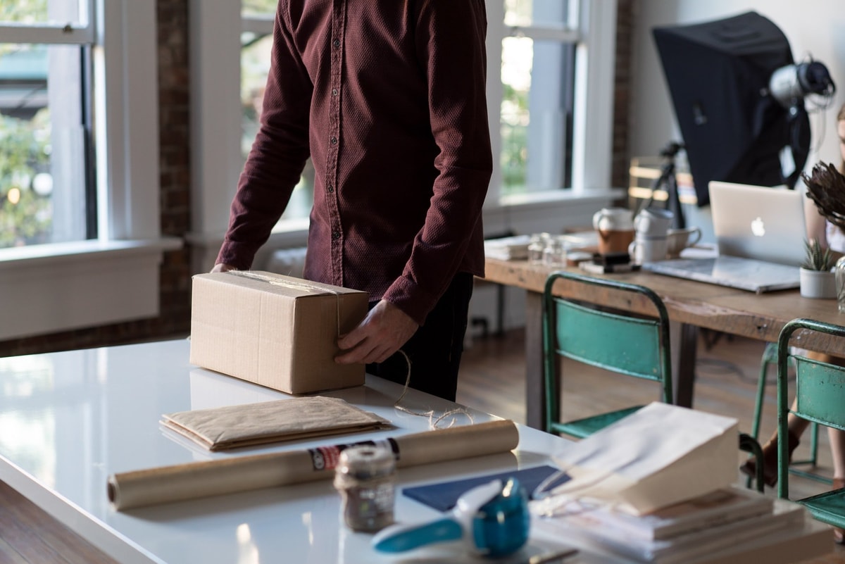 Dropshipping – Co to jest? Jak zacząć? (Poradnik krok po kroku na 2026)