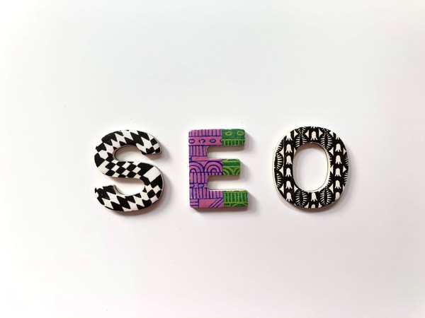 Najlepsze Narzędzia SEO na 2026 – Ranking (Darmowe i Płatne)